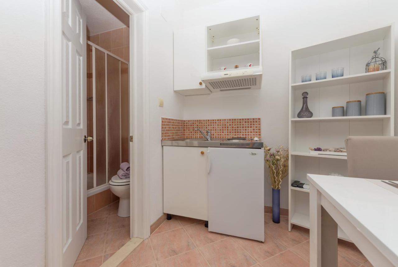 Skiljini Dvori - Studio-Apartman 1 Makarska Bagian luar foto